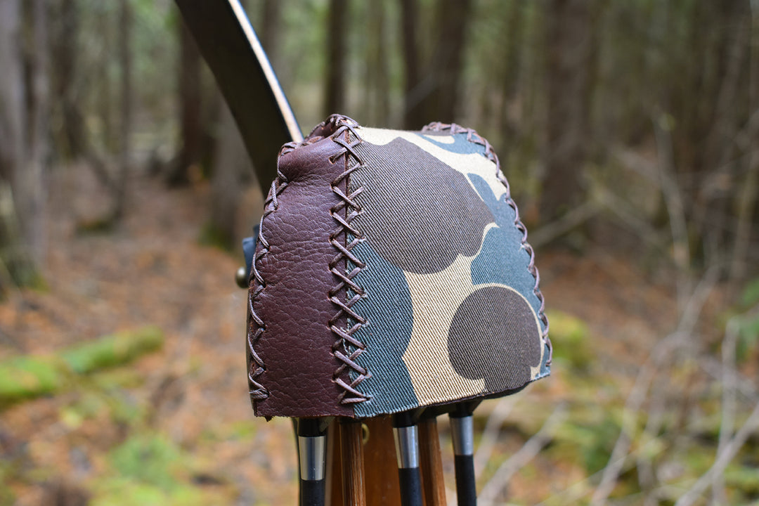 Two Tone Vintage Camo - Traditional Bow Quiver For Recurve Bows & Longbows - 5 Arrows