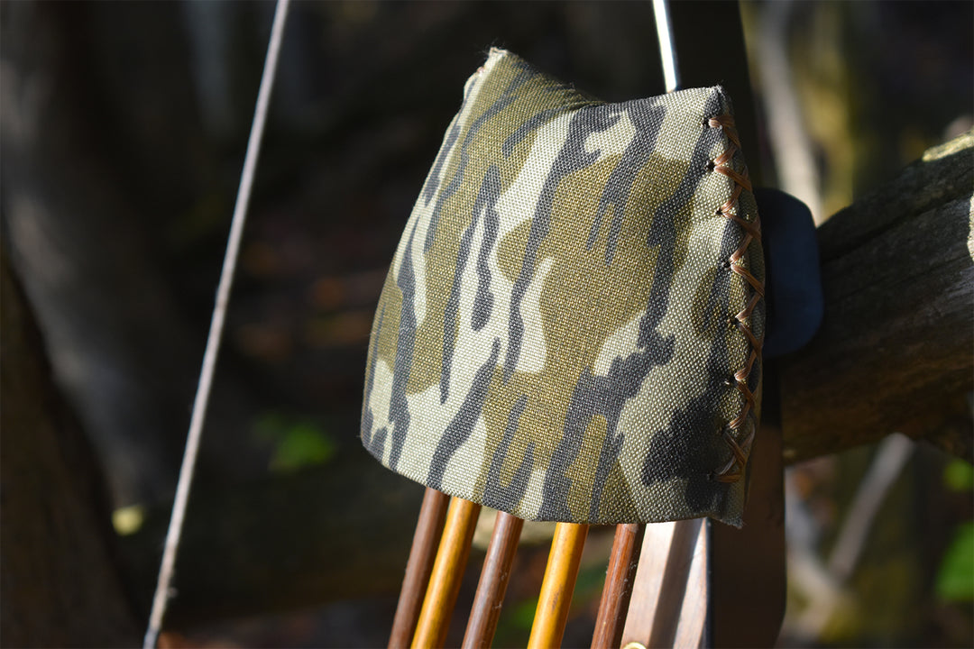 Standing Wolf Traditional Archery Quiver